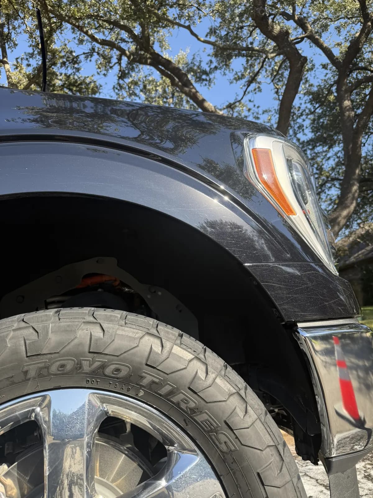 Ford pickup reflections photographed by JX Auto Lab