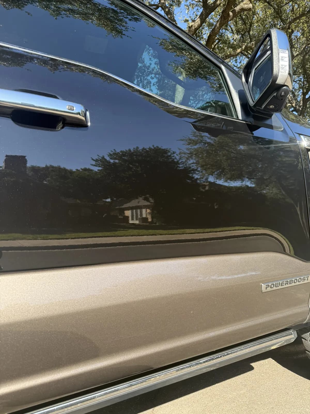Ford pickup reflections photographed by JX Auto Lab