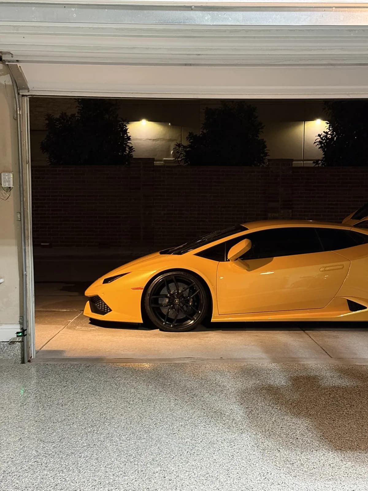 Lamborghini Huracan photographed by JX Auto Lab