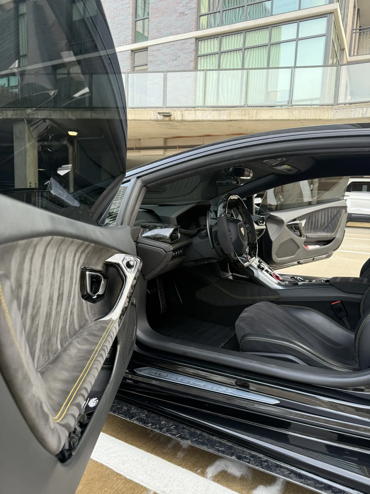 Lamborghini Huracan cabin photographed by JX Auto Lab