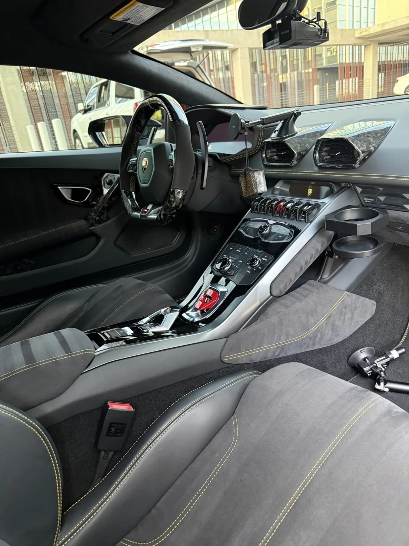 Deep Clean & Complete Shampoo, mobile detailing service