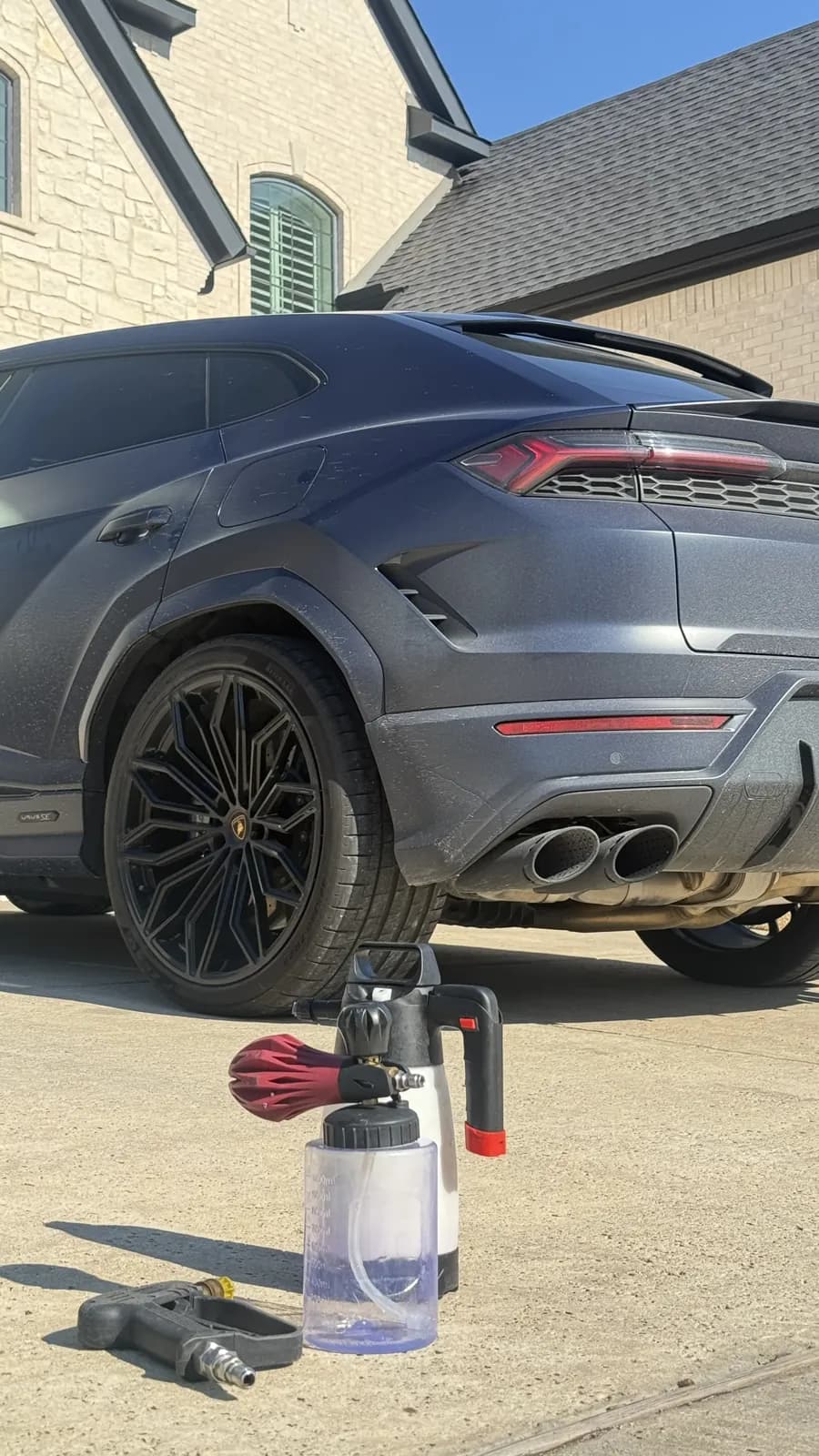 SUV wheel photographed by JX Auto Lab