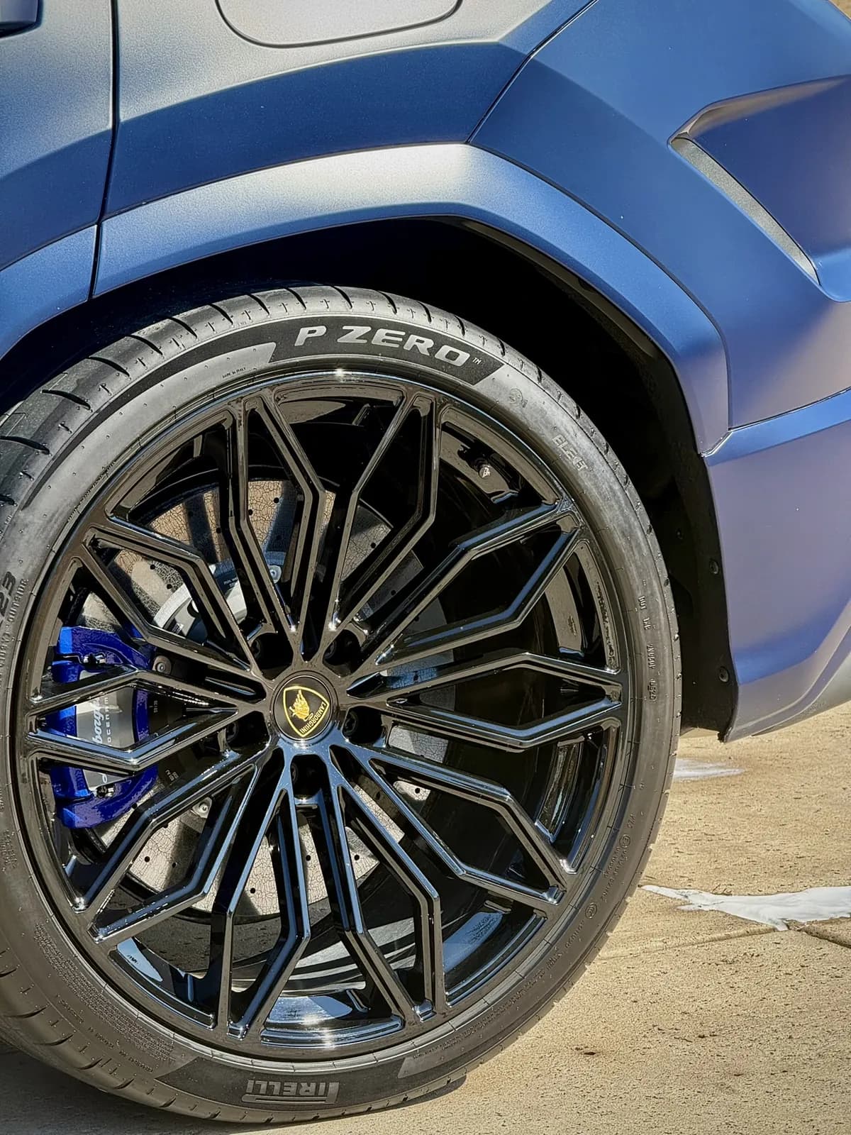 SUV wheel photographed by JX Auto Lab