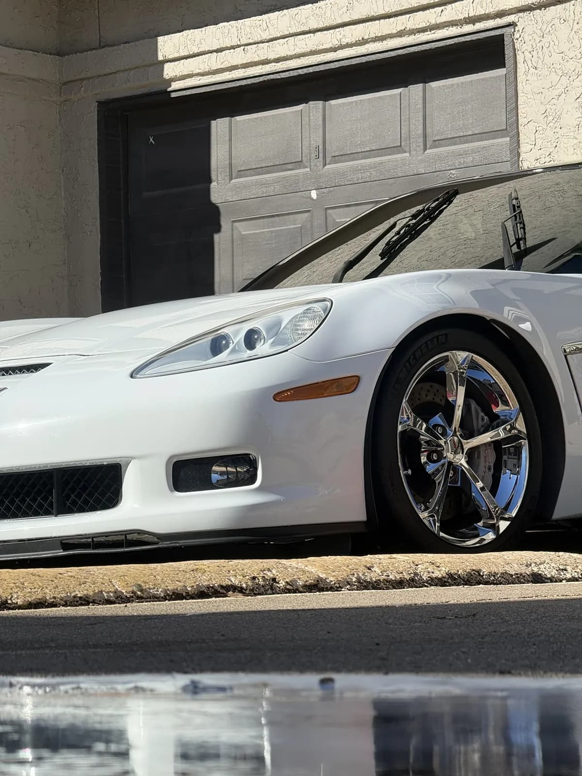 White Corvette photographed by JX Auto Lab