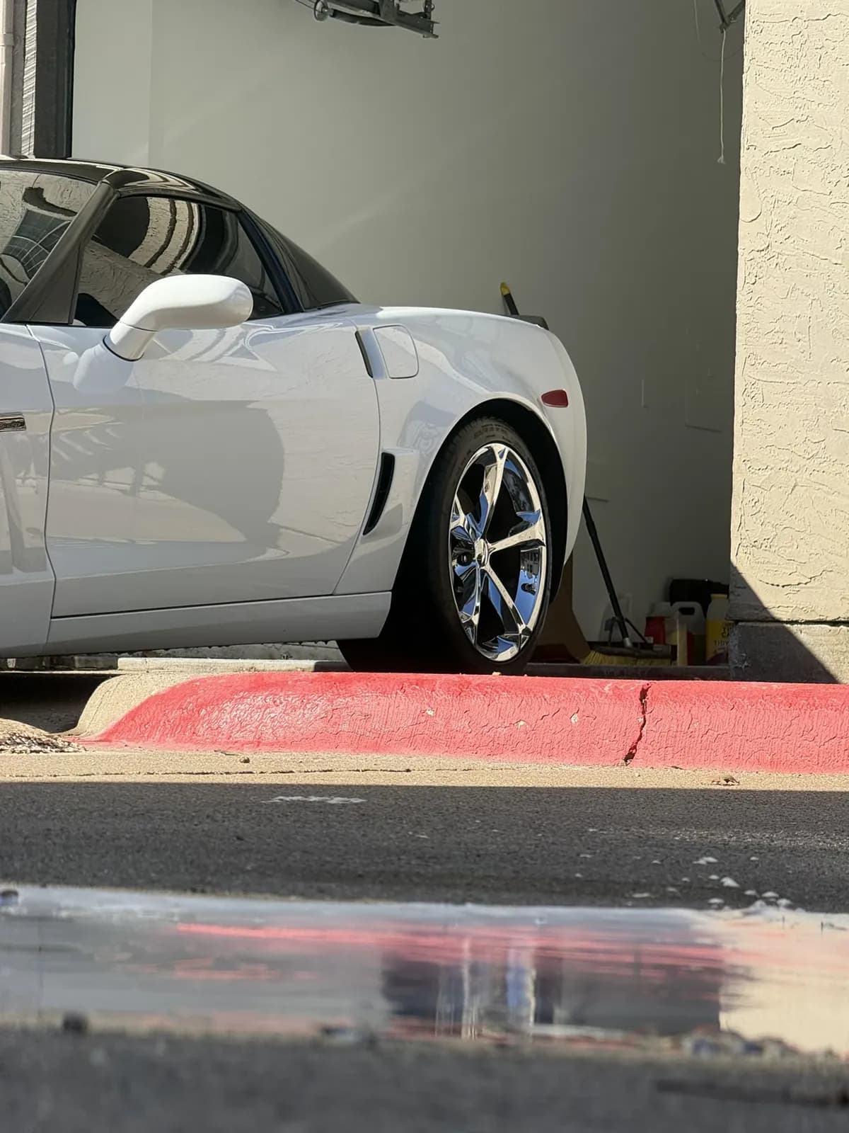 White Corvette photographed by JX Auto Lab