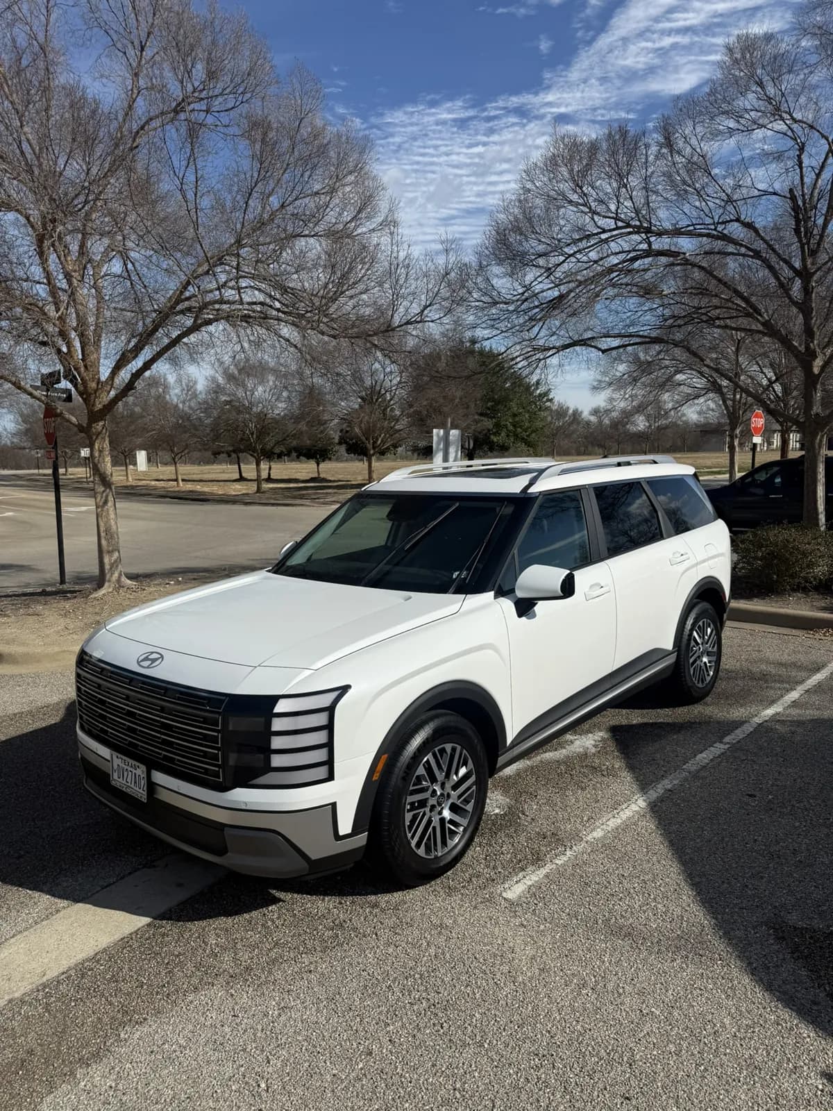 White Lincoln SUV photographed by JX Auto Lab